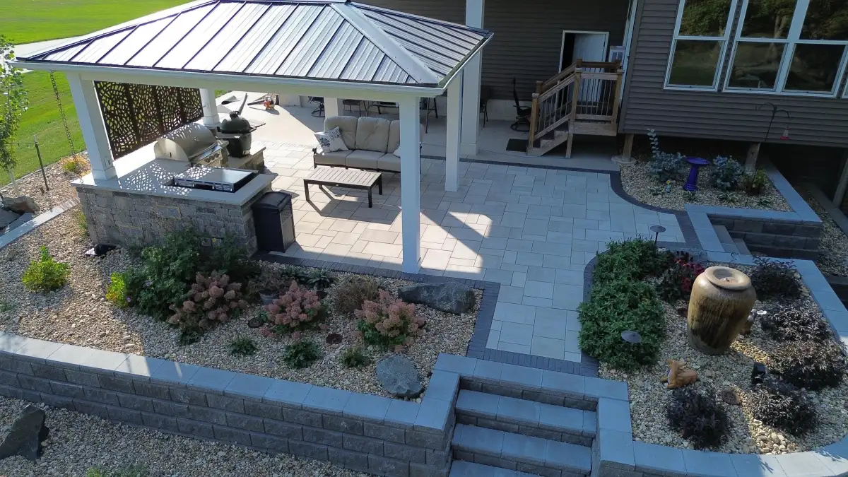 Paver patio with landscaping border